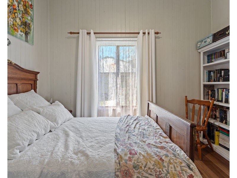 13 Devoncourt Road, Crows Nest QLD 4355