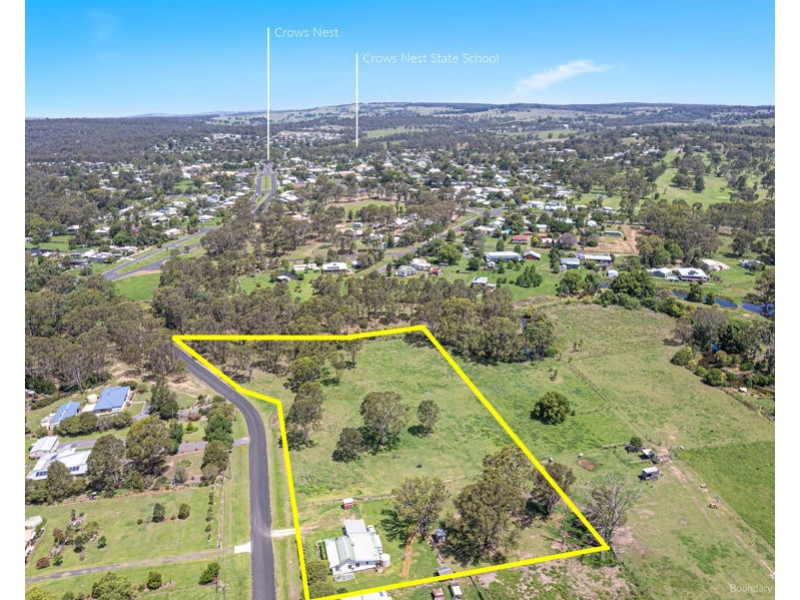 13 Devoncourt Road, Crows Nest QLD 4355