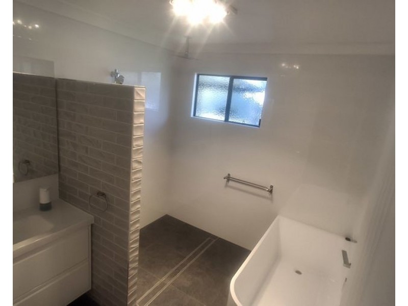8 Kurrajong Court, Meringandan West QLD 4352