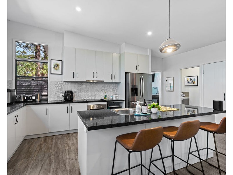 38 Forest Drive, Hampton QLD 4352