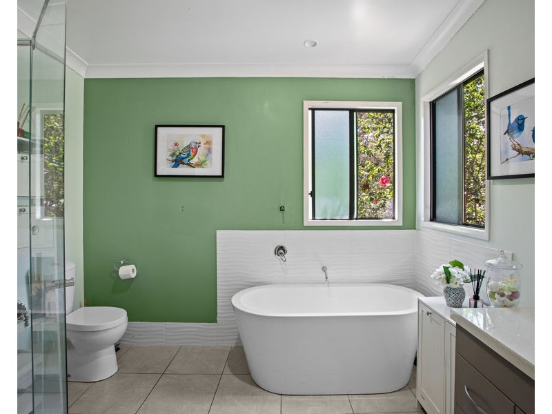 38 Forest Drive, Hampton QLD 4352