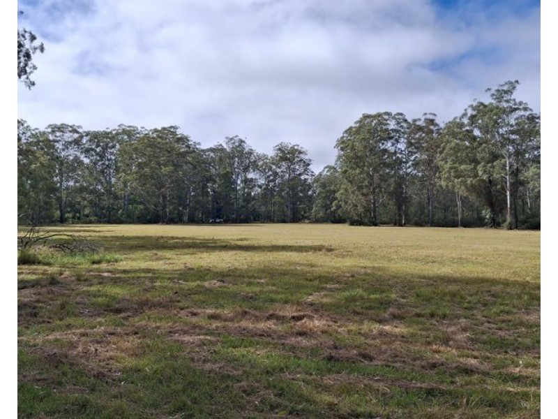 Lot 104 Keys Road, Hampton QLD 4352