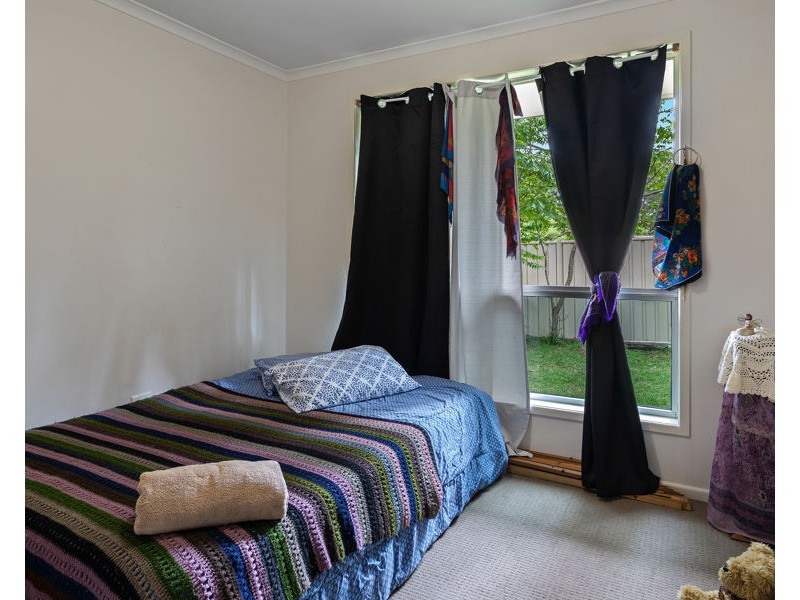 Unit 1 & 2 8 Spies Court, Mount Lofty QLD 4350