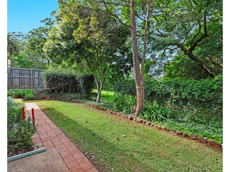 Unit 1 & 2 8 Spies Court, Mount Lofty QLD 4350