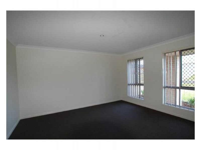 10 Heron Court, Kleinton QLD 4352