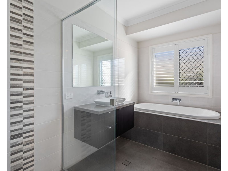 2 Dunbar Court, Highfields QLD 4352