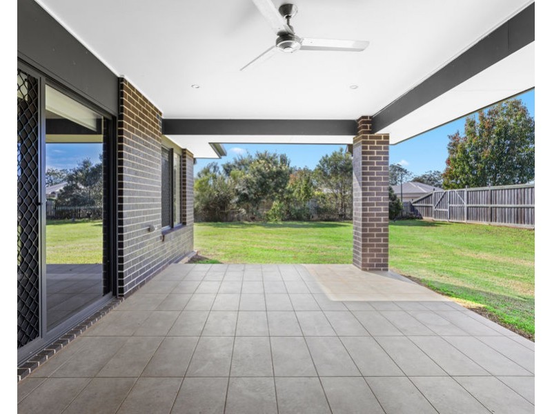2 Dunbar Court, Highfields QLD 4352
