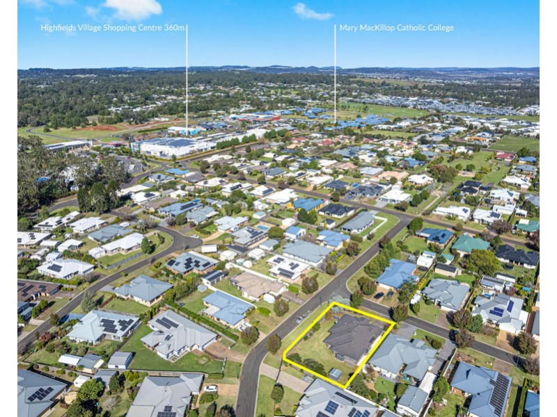 2 Dunbar Court, Highfields QLD 4352