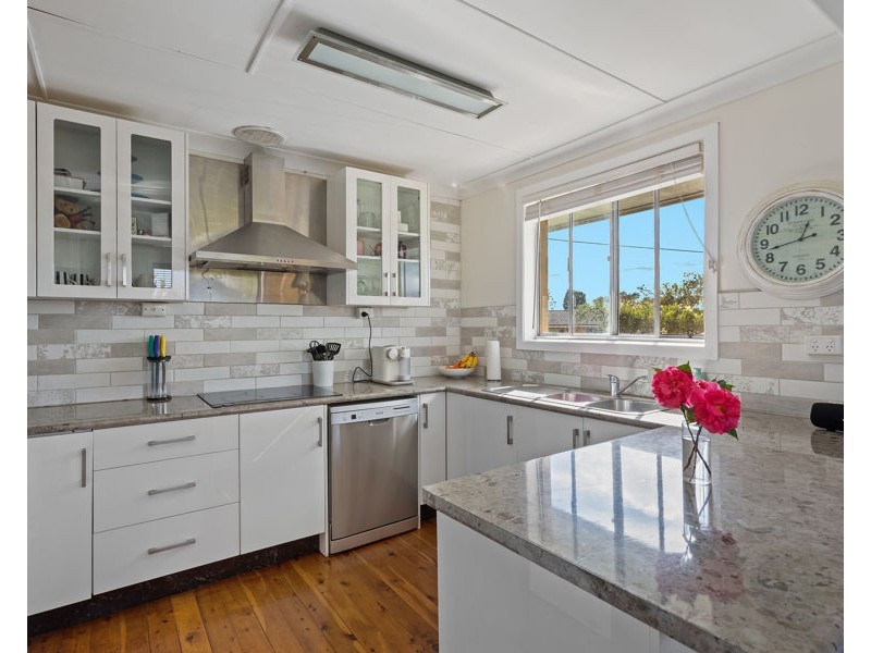 15 Skehan Street, Centenary Heights QLD 4350