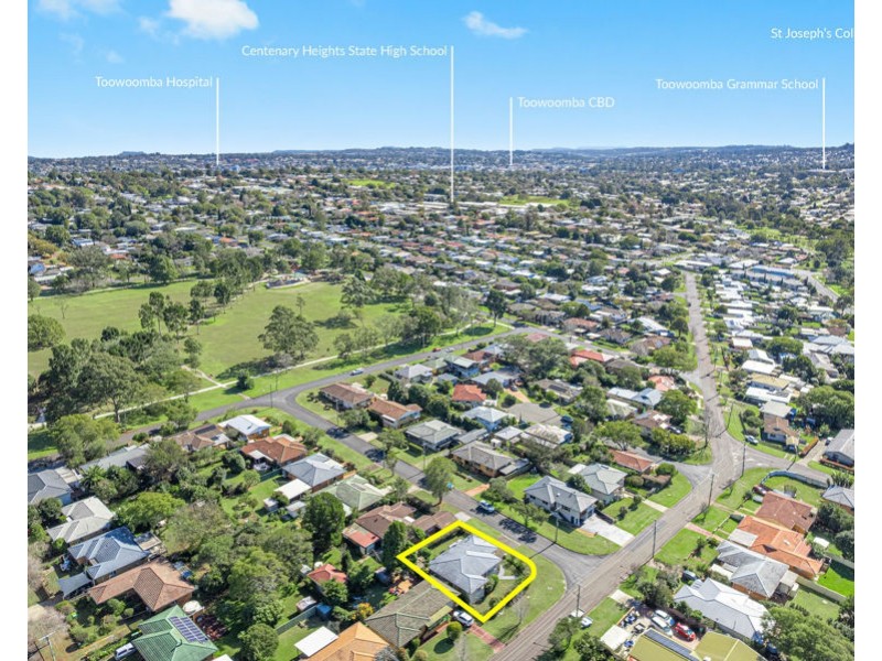 15 Skehan Street, Centenary Heights QLD 4350
