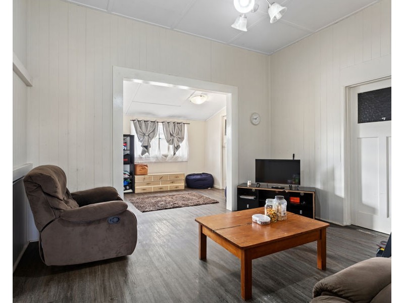 24 Federal Street, Oakey QLD 4401