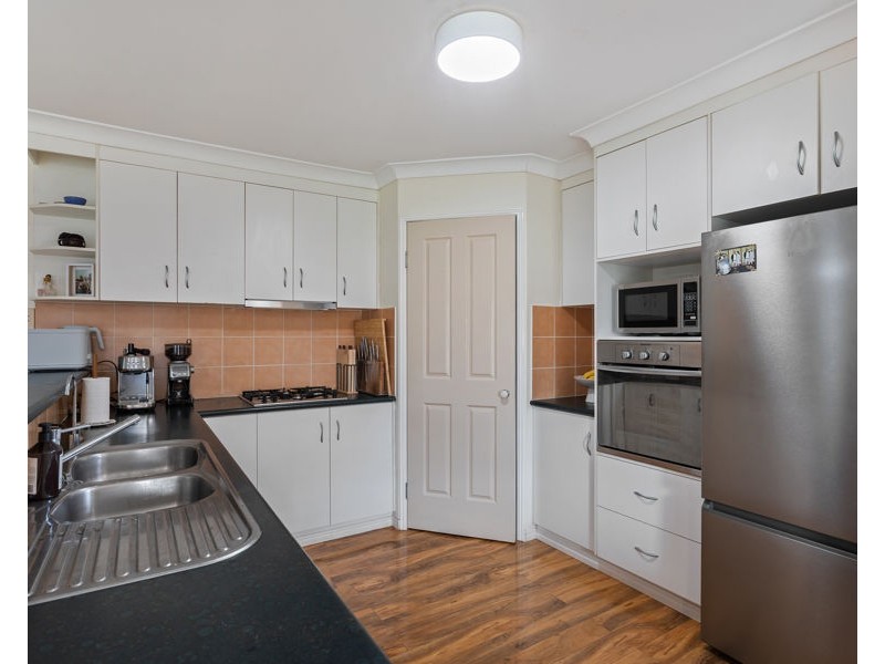 300 Ramsay Street, Middle Ridge QLD 4350