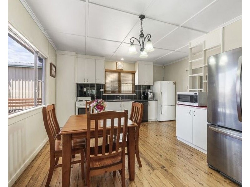 422 Alderley Street, Harristown QLD 4350