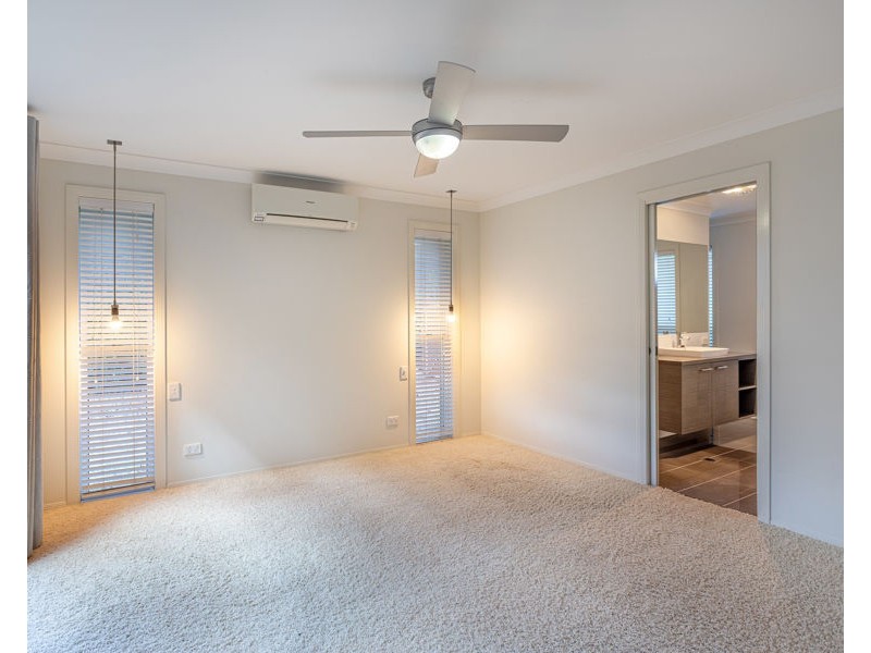 42 Trevean Drive, Kleinton QLD 4352