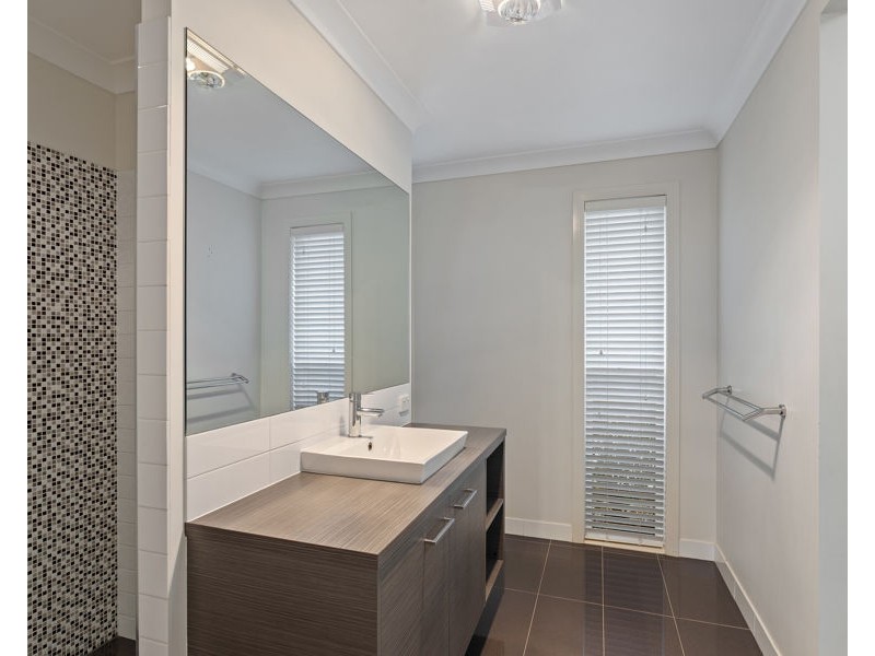 42 Trevean Drive, Kleinton QLD 4352
