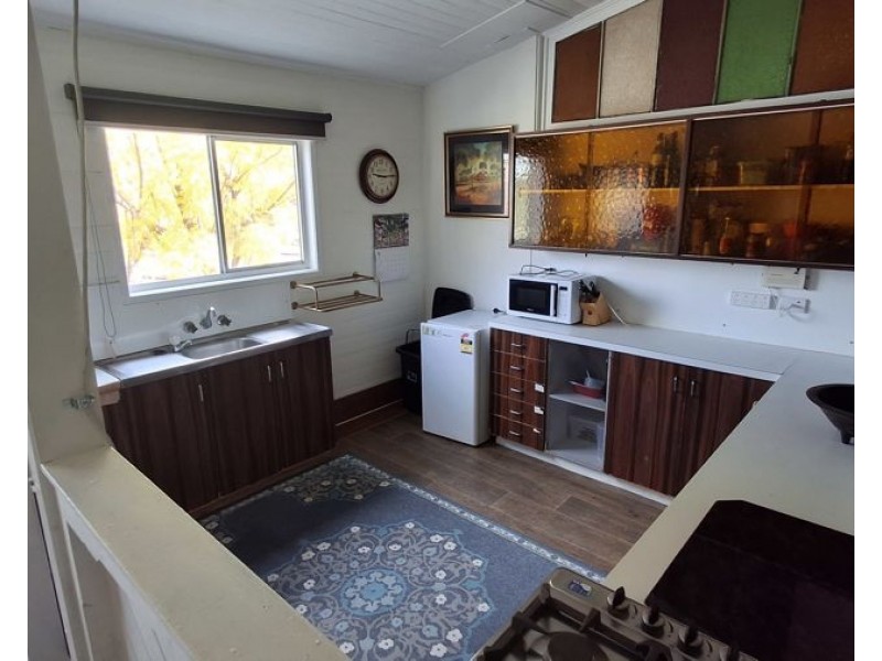 109 Mocatta Street, Goombungee QLD 4354