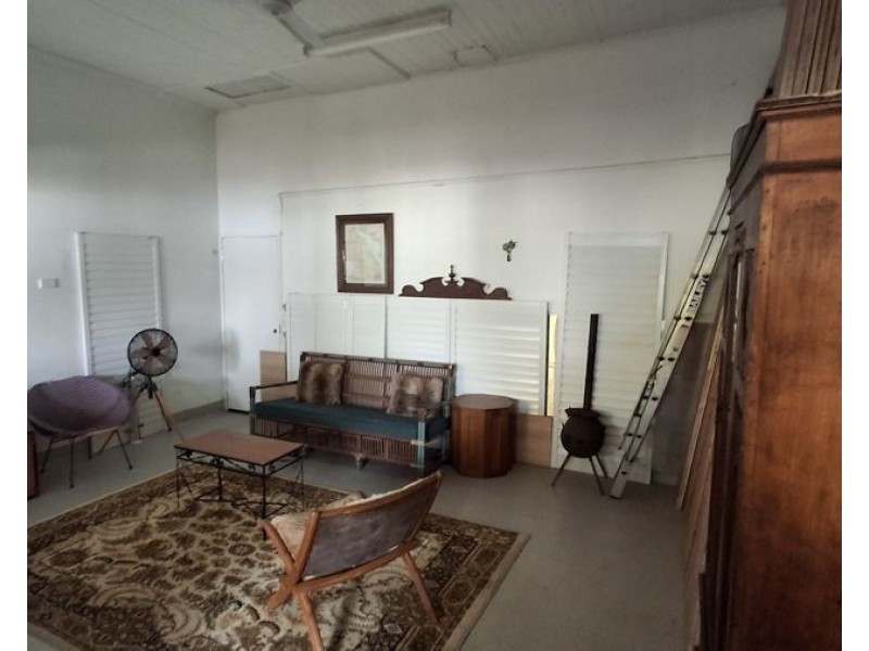 109 Mocatta Street, Goombungee QLD 4354