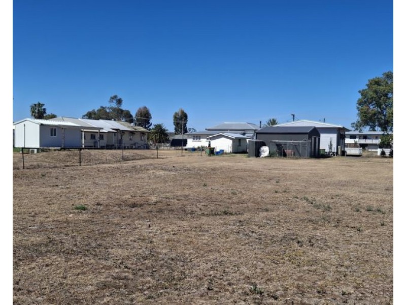 26 Federal Street, Oakey QLD 4401