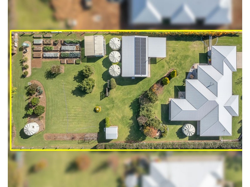 15 Bass Street, Cabarlah QLD 4352