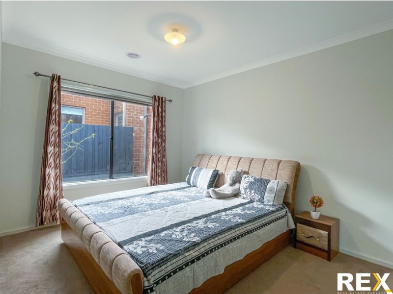 27 Cobungra Grove, Wollert VIC 3750