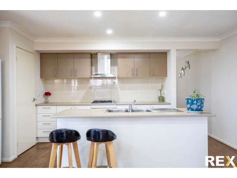 31 Rockgarden way, Wollert VIC 3750