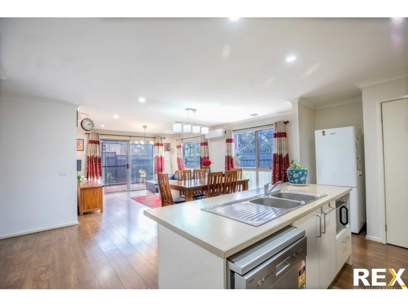 31 Rockgarden way, Wollert VIC 3750