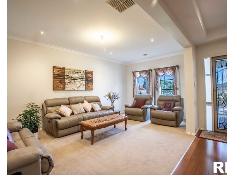 2 FLETCHER STREET, Epping VIC 3076