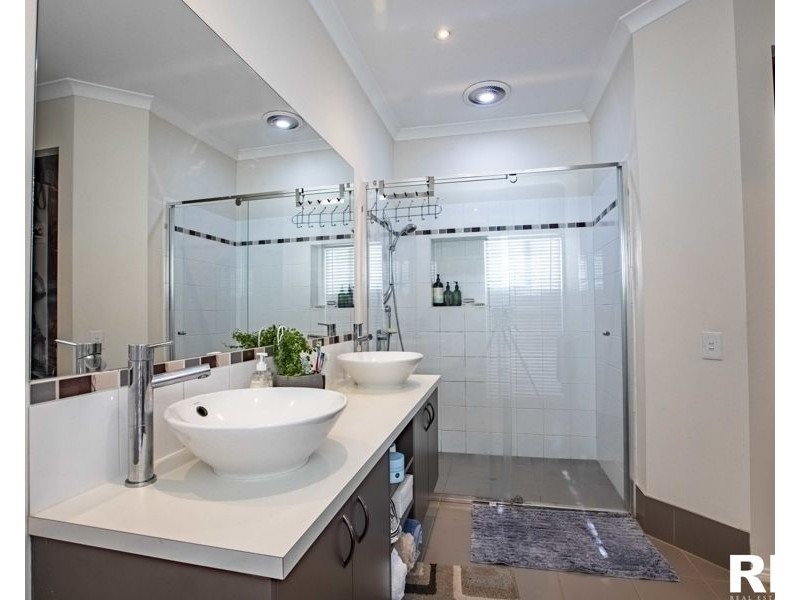 2 FLETCHER STREET, Epping VIC 3076