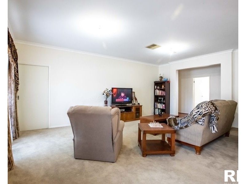 2 FLETCHER STREET, Epping VIC 3076