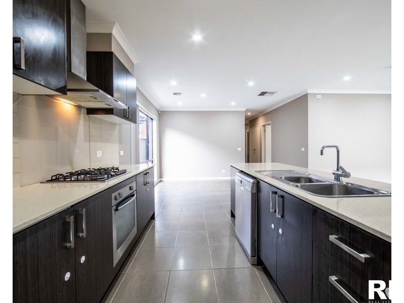 12 Bancroft St, Wollert VIC 3750