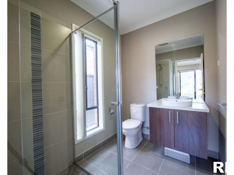 12 Bancroft St, Wollert VIC 3750