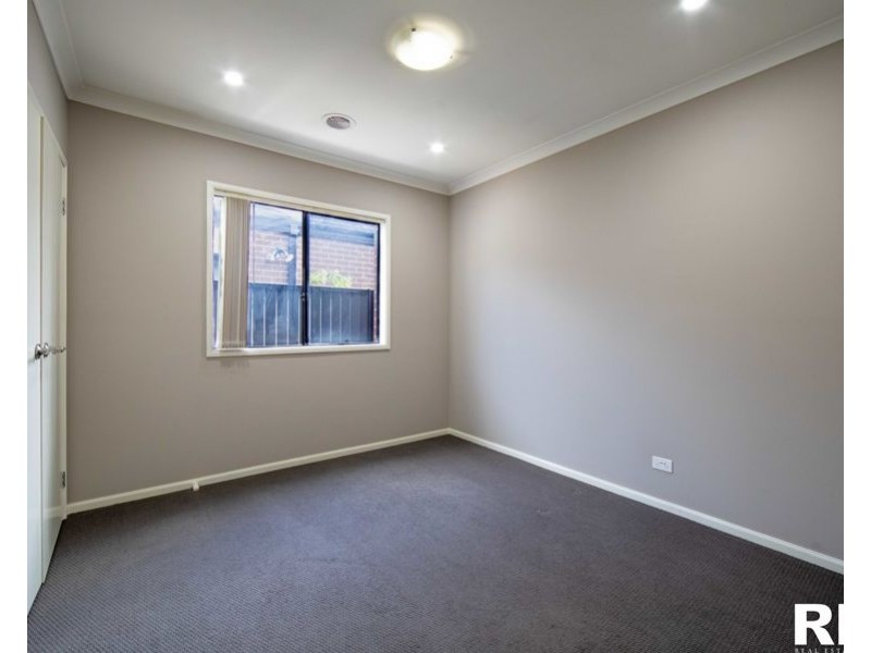 12 Bancroft St, Wollert VIC 3750