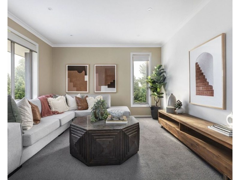 18 Lakoya Avenue, Wollert VIC 3750