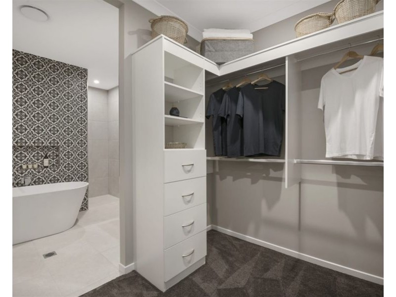 Lot 2313 English St,, Donnybrook VIC 3064