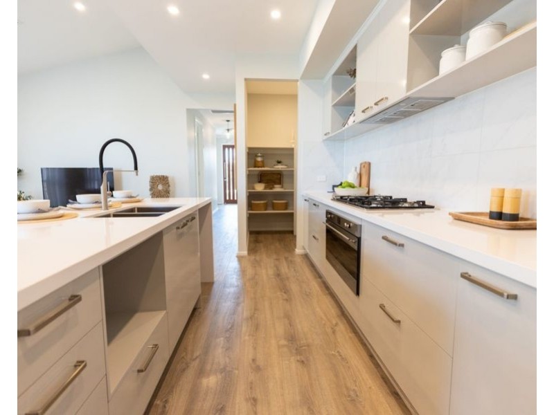 Lot 2313 English St,, Donnybrook VIC 3064