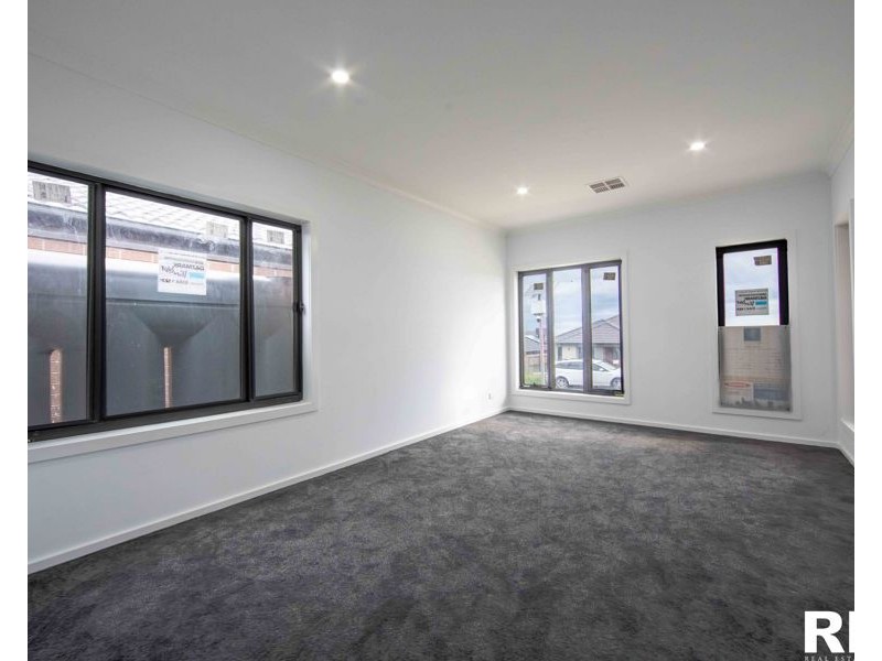 13 Gardenia Av, Wallan VIC 3756