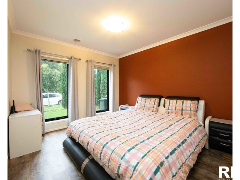 14 Eastwood St, Wollert VIC 3750