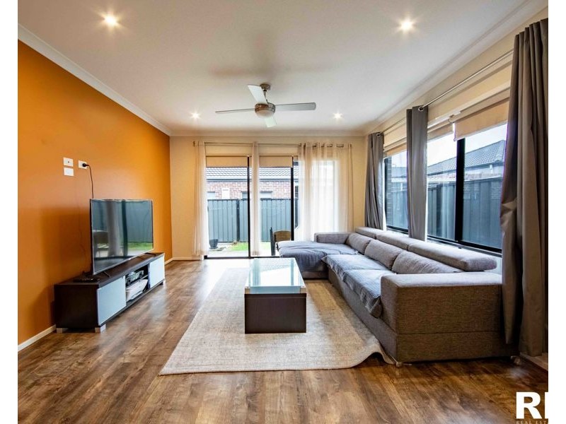 14 Eastwood St, Wollert VIC 3750