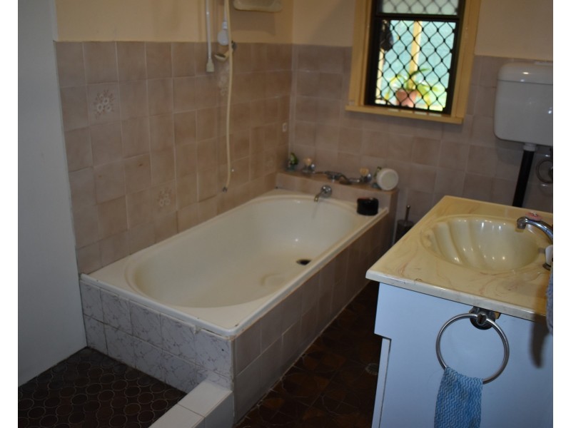 44 Clarence Ryan Avenue, West Kempsey NSW 2440
