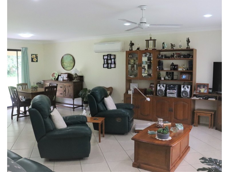 52 Bloodwood Crescent, Yarravel NSW 2440