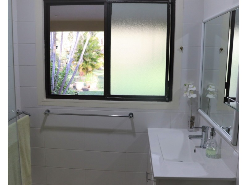 52 Bloodwood Crescent, Yarravel NSW 2440