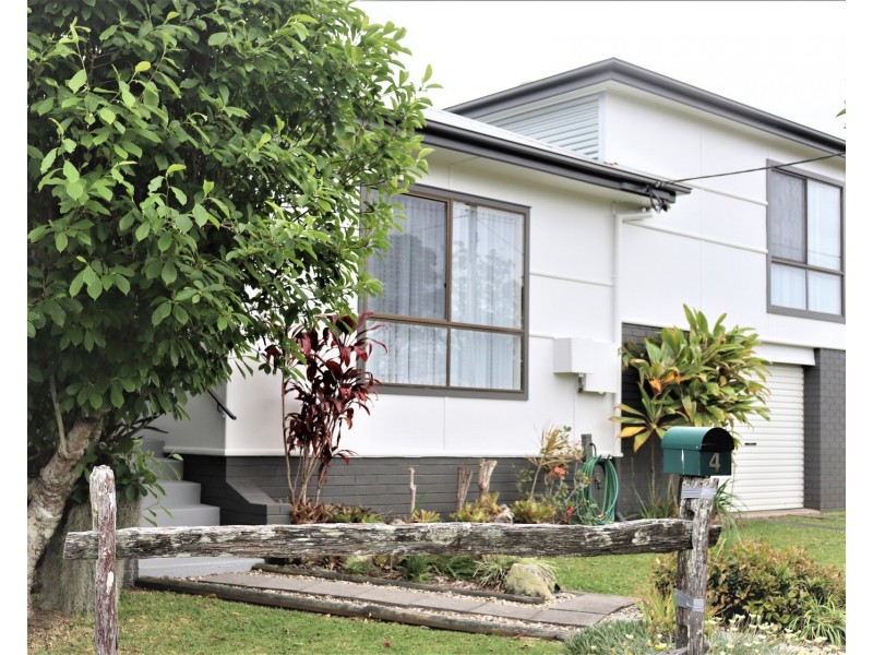 4 Elrington Avenue, West Kempsey NSW 2440
