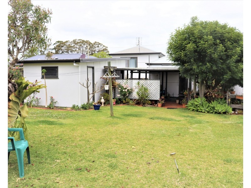 4 Elrington Avenue, West Kempsey NSW 2440