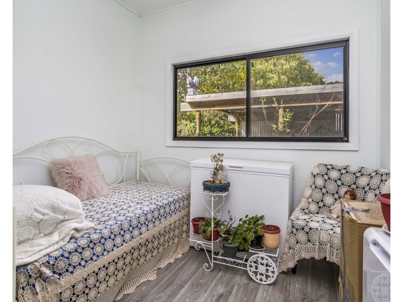 8 Crottys Lane, Yarravel NSW 2440