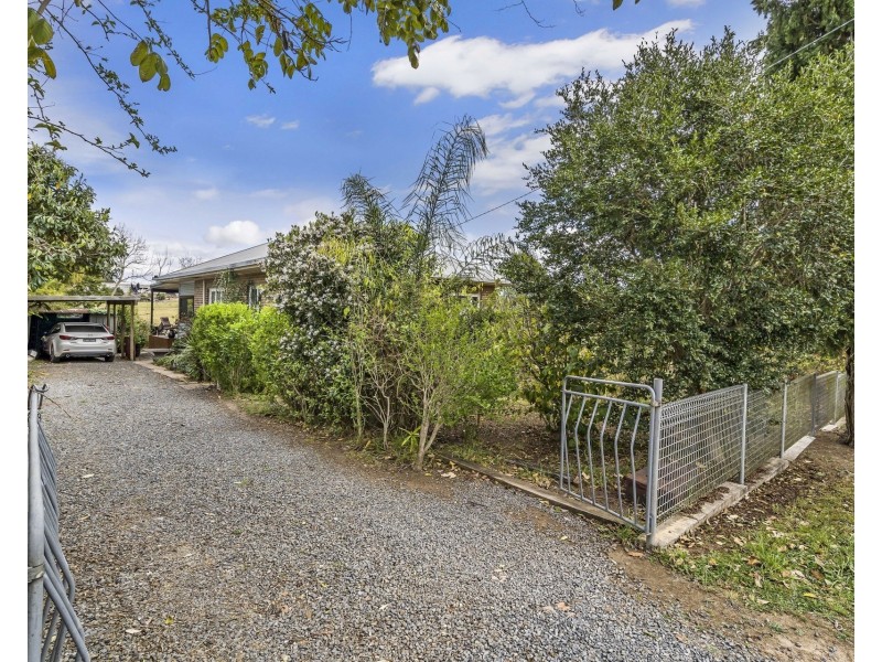 8 Crottys Lane, Yarravel NSW 2440