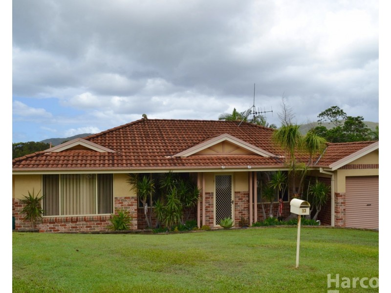 13 Peter Mark Circuit, South West Rocks NSW 2431