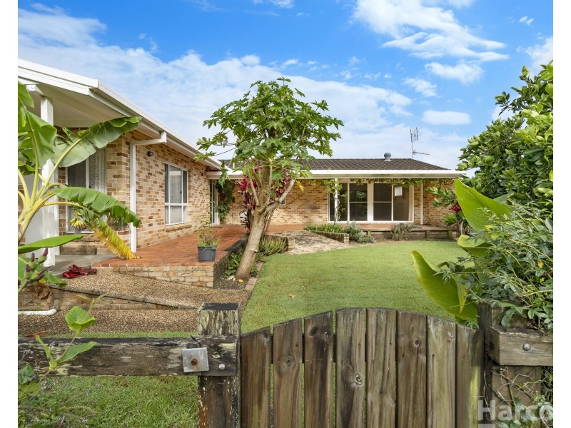 49 Athol Elliott Place, South West Rocks NSW 2431