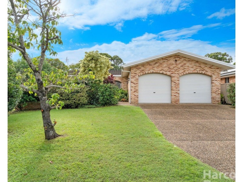 49 Athol Elliott Place, South West Rocks NSW 2431