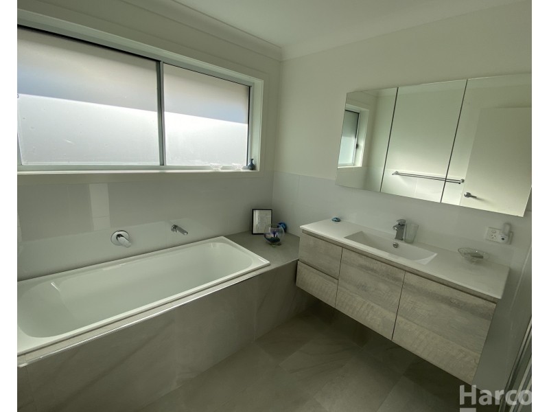 34 Keith Andrews Avenue, South West Rocks NSW 2431