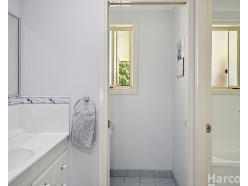 6 Hillview Drive, Yarravel NSW 2440